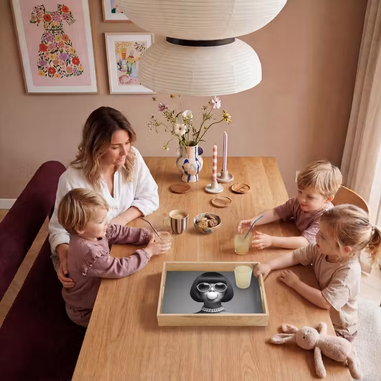 Vrouw - Zwart Wit - Ketting - Zonnebril Dienblad Rechthoek middel -sfeer4