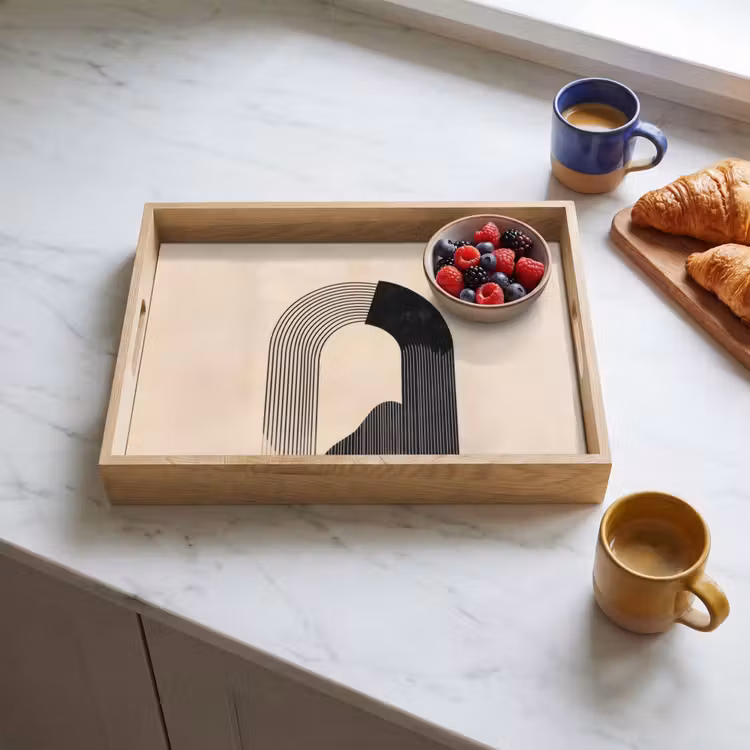 Grafisch gebogen motief - Beige Dienblad Rechthoek middel -sfeer2