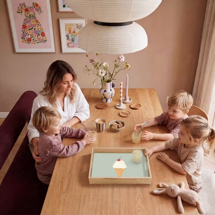 Illustratie - Ijsje - Spikkels - Kers Dienblad Rechthoek middel -sfeer4
