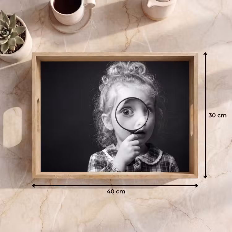 Kind - Vergrootglas - Portret - Zwart-wit Dienblad Rechthoek middel -USP_Formaat