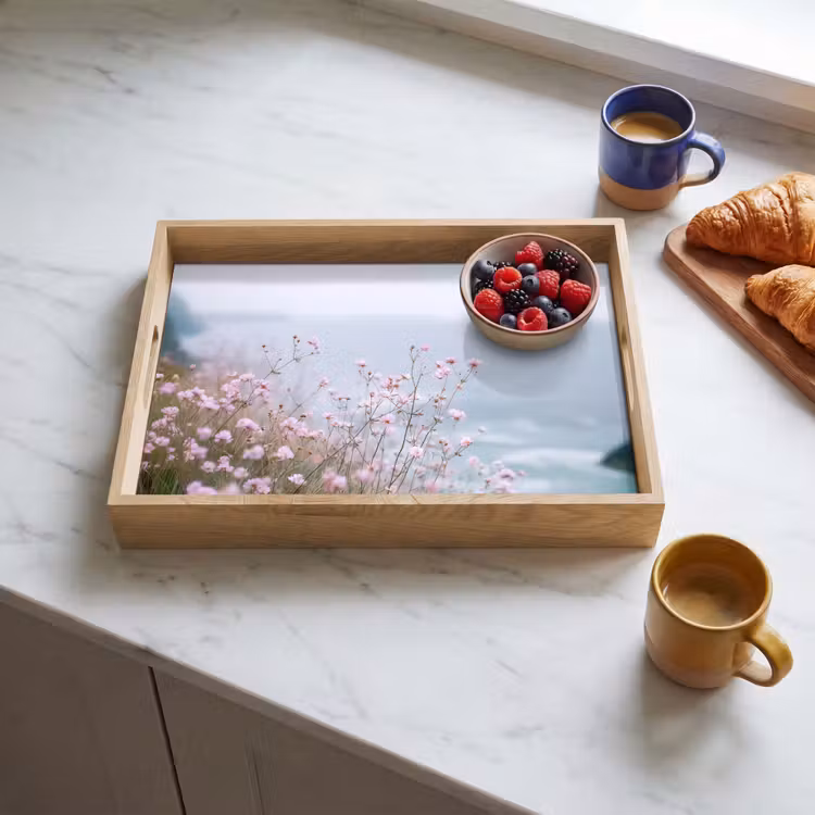 Klif - Bloemen - Zee - Roze Dienblad Rechthoek middel -sfeer2