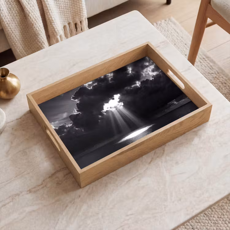 Licht - Wolken - Zee - Zwart-wit - Natuur Dienblad Rechthoek middel -sfeer1