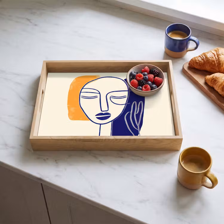 Minimalistisch - Gezicht - Hand - Oranje - Blauw Dienblad Rechthoek middel -sfeer2