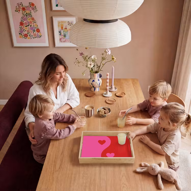 Minimalistisch - Rood - Roze - Hartjes Dienblad Rechthoek middel -sfeer4