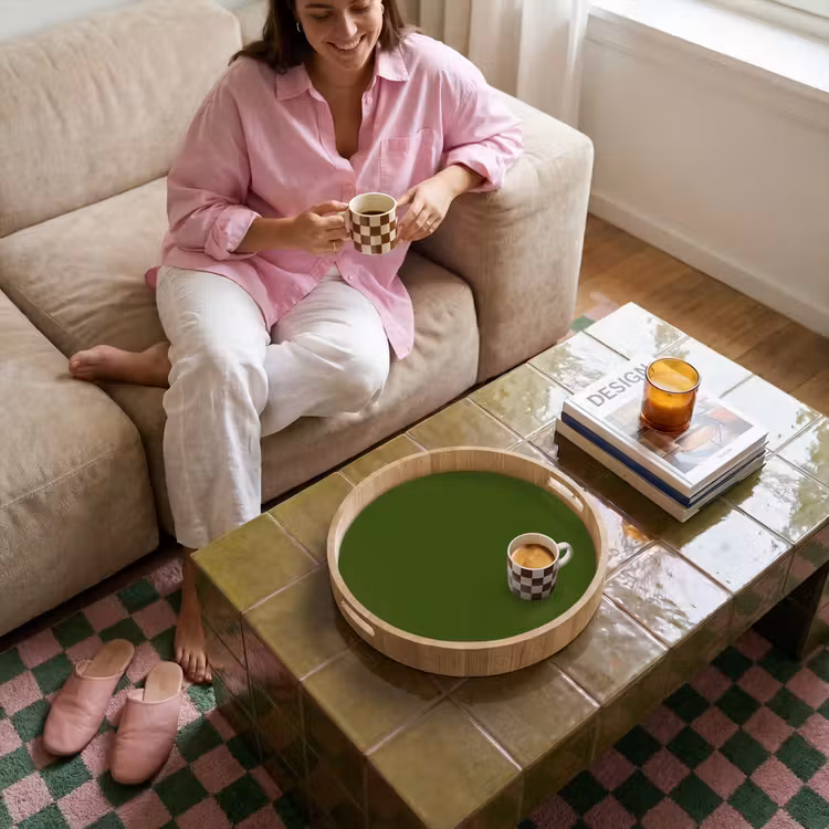 Olive - Drab - Groen Dienblad Rond middel 914 -sfeer3