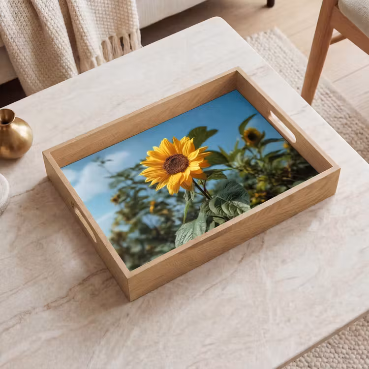 Zonnebloemen - Helderblauwer lucht - Gras Dienblad Rechthoek middel -sfeer1