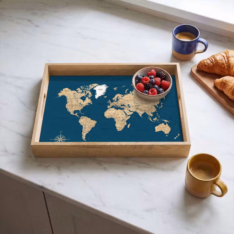Wereldkaart - Donkerblauw - Beige Dienblad Rechthoek middel -sfeer2
