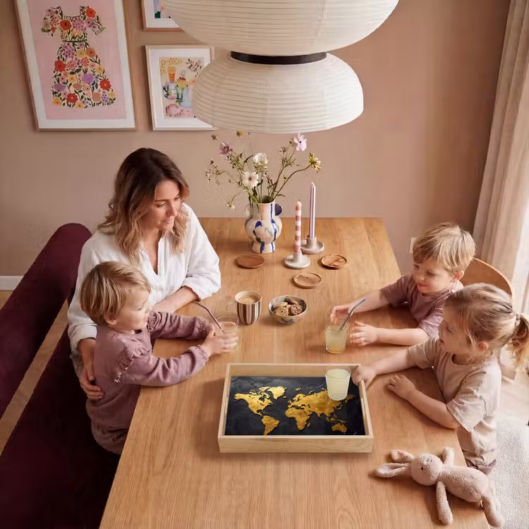 Wereldkaart - Goud - Steen Dienblad Rechthoek middel -sfeer4