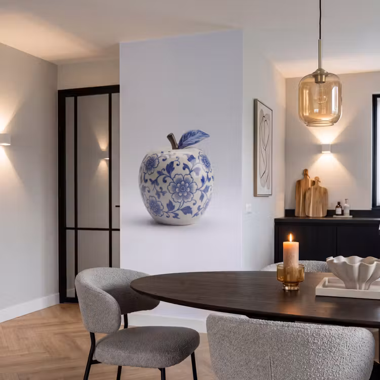 Appel - Blauw - Klassiek Behang Vlies klein -sfeer3