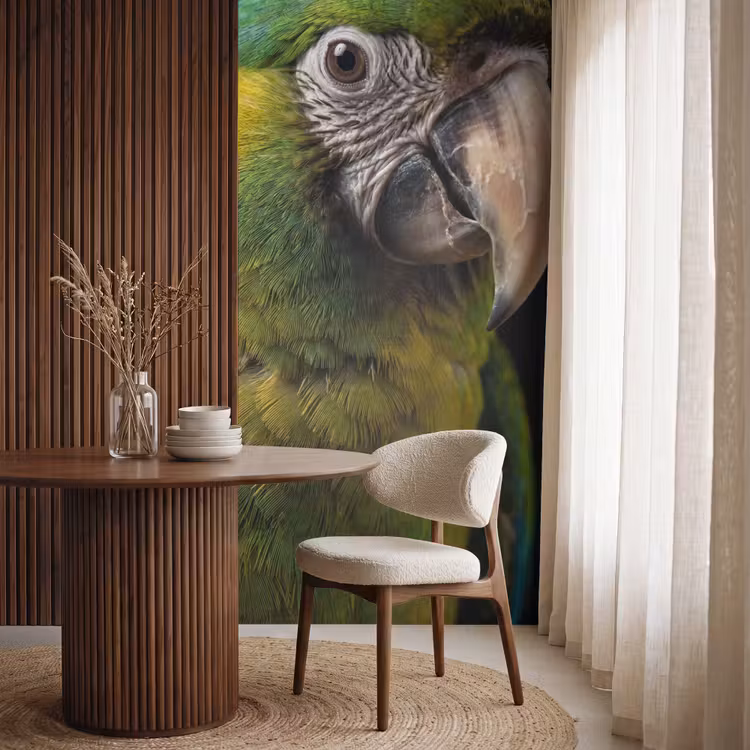 Ara - Portret - Groen Behang Vlies klein -sfeer1