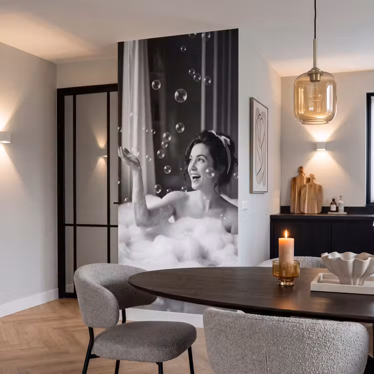 Bad - Bubbels - Zwart - Wit Behang Vlies klein -sfeer3