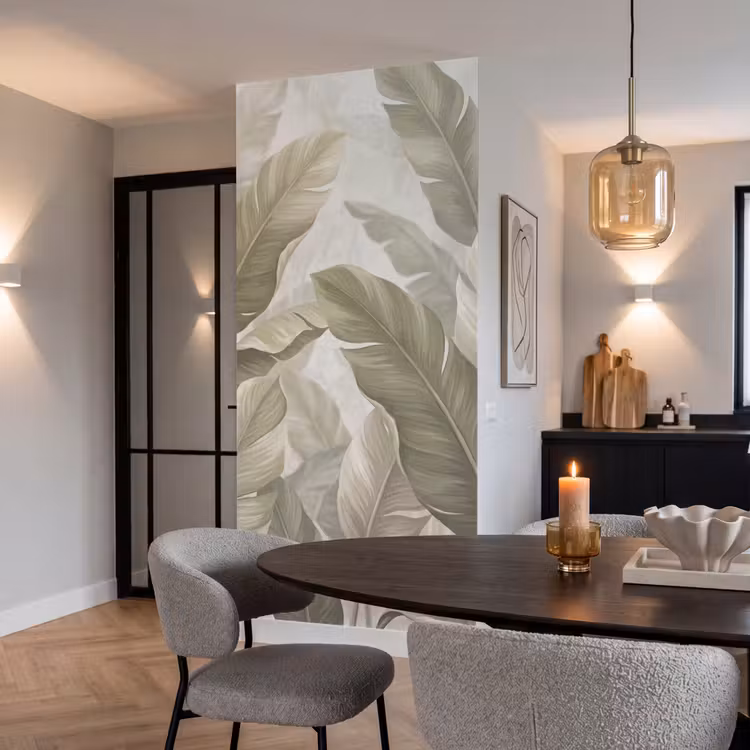 Bladeren - Tropisch - Natuur - Abstract - Beige Behang Vlies klein -sfeer3