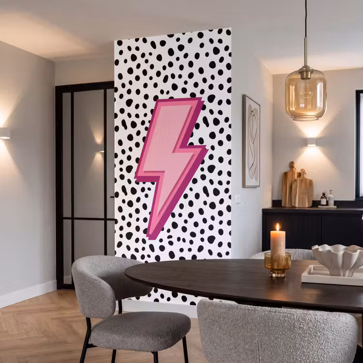Bliksem - Roze - Stippen Behang Vlies klein -sfeer3