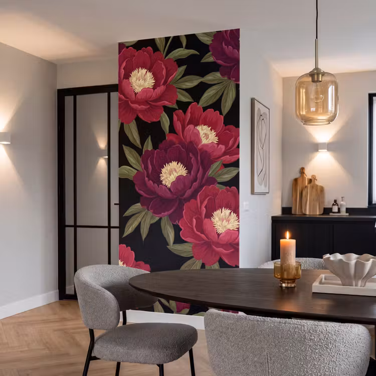 Bloemen - Patroon - Botanisch - Rood - Zwart Behang Vlies klein -sfeer3
