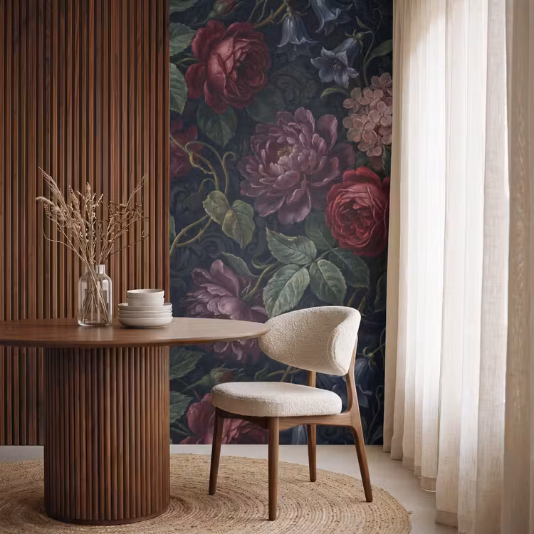 Bloemen - Rood - Klassiek - Donker - Patroon Behang Vlies klein -sfeer1