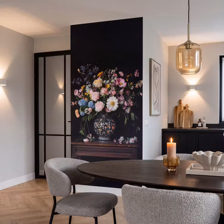 Bloemenvaas - Hout - Bloemen - Boeket Behang Vlies klein -sfeer3