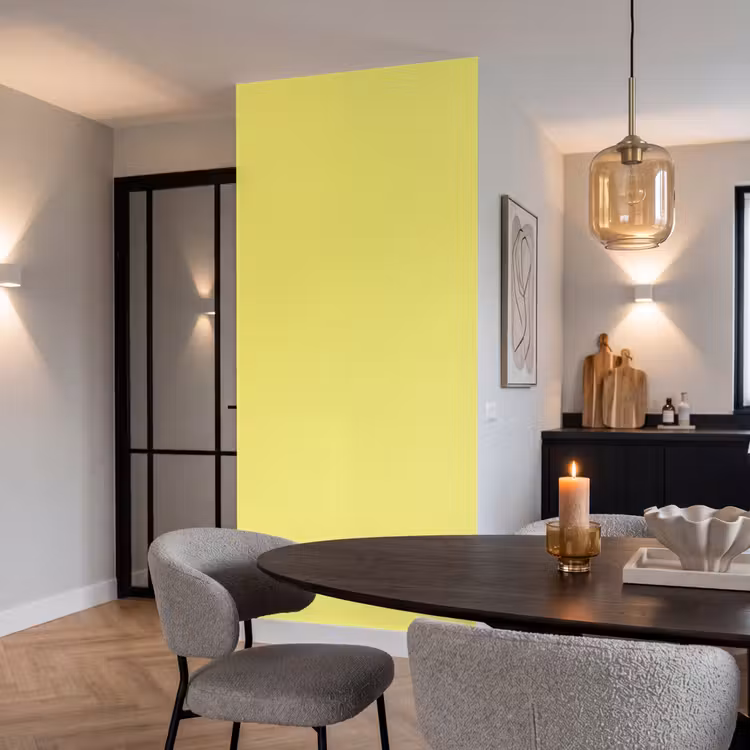 Buttery - Beige - Geel Behang Vlies klein 1076 -sfeer3
