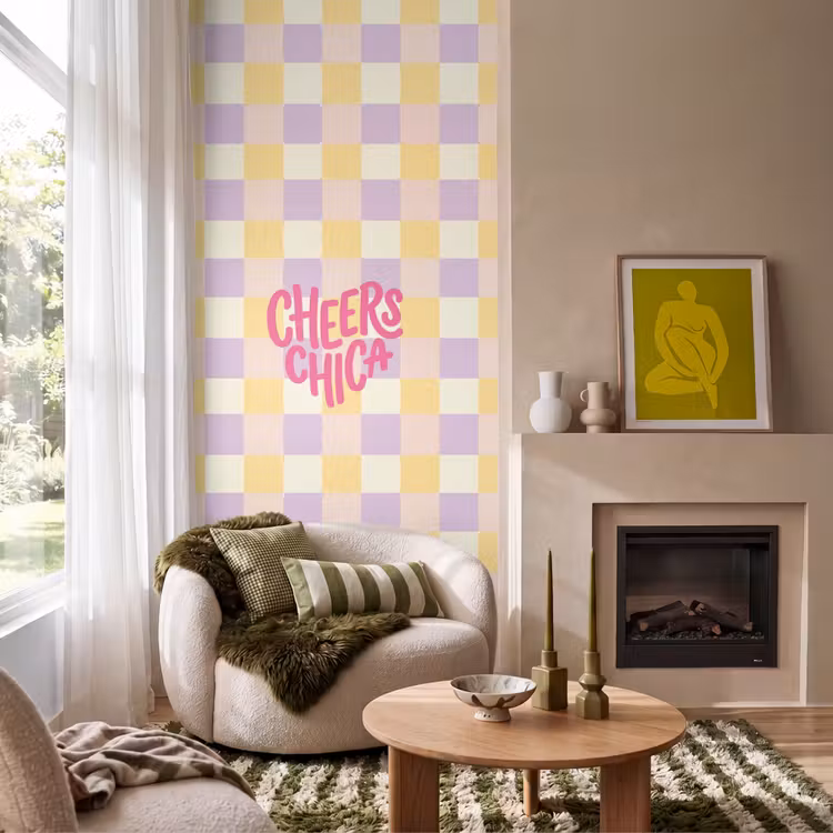 Cheers Chica - Ruitjes - Lila - Geel Behang Vlies klein -sfeer2