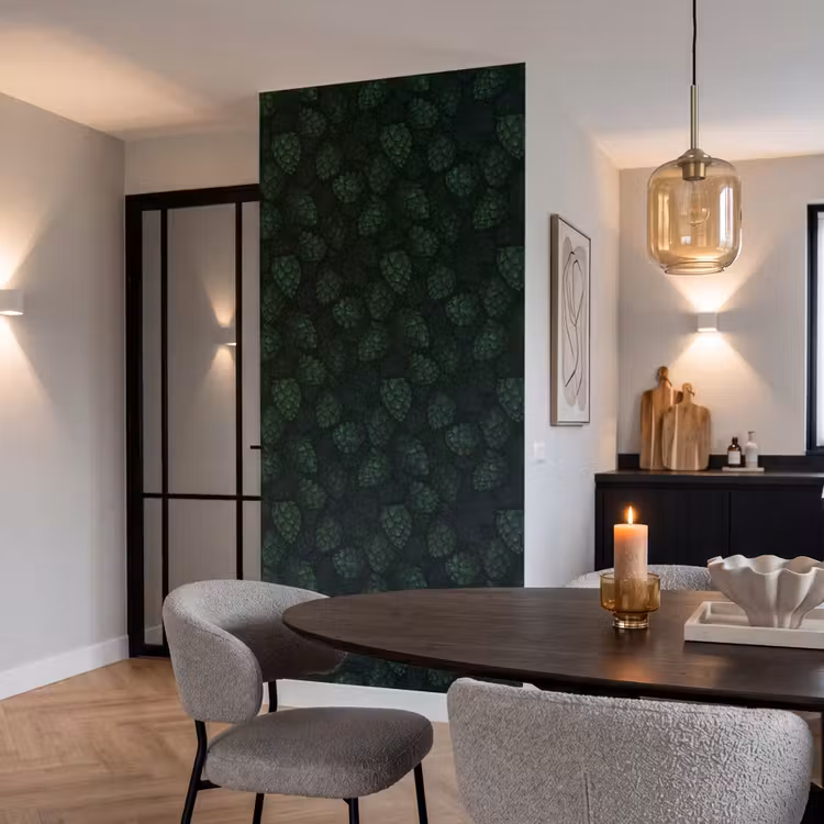 Donker - Groen - Hopbellen - Botanisch - Illustratie Behang Vlies klein 1076 -sfeer3