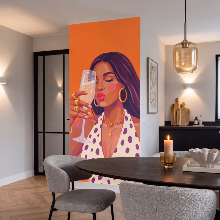 Vrouw - Champagne - Feest - Modern - Oranje Behang Vlies klein -sfeer3