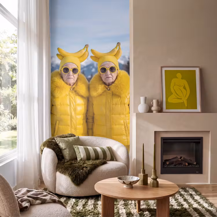 Vrouwen - Bananen - Geel Behang Vlies klein -sfeer2
