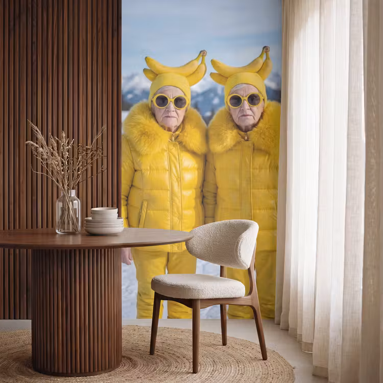 Vrouwen - Bananen - Geel Behang Vlies klein -sfeer1