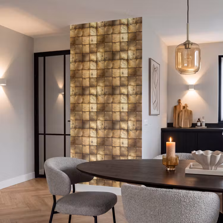 Geometrisch - Tegels - Goud Behang Vlies klein 1076 -sfeer3
