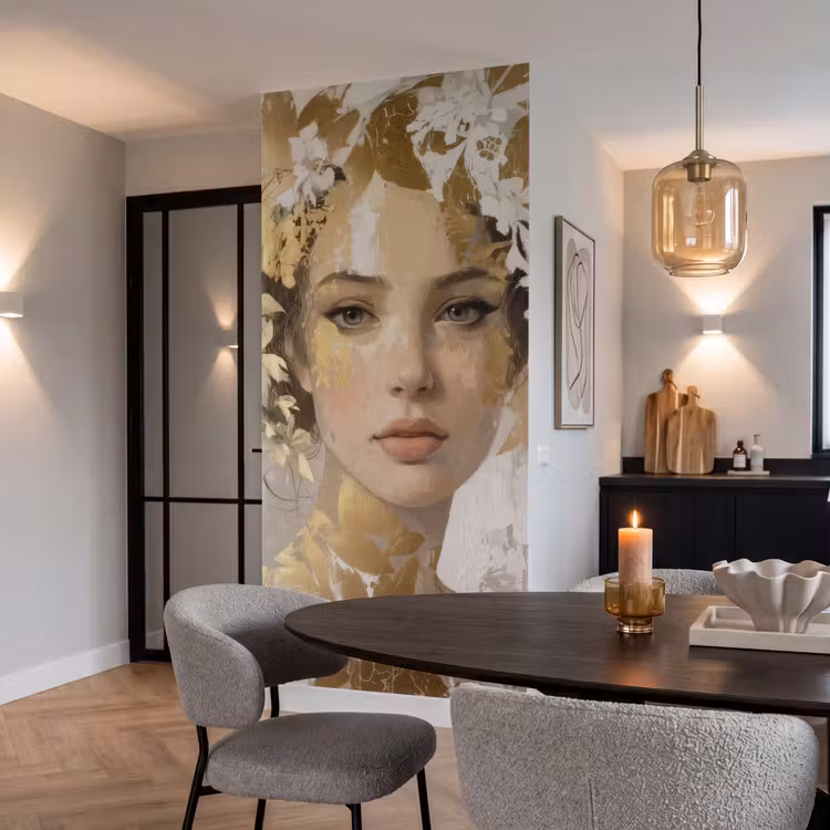 Gezicht - Vrouw - Bladeren - Goud Behang Vlies klein -sfeer3