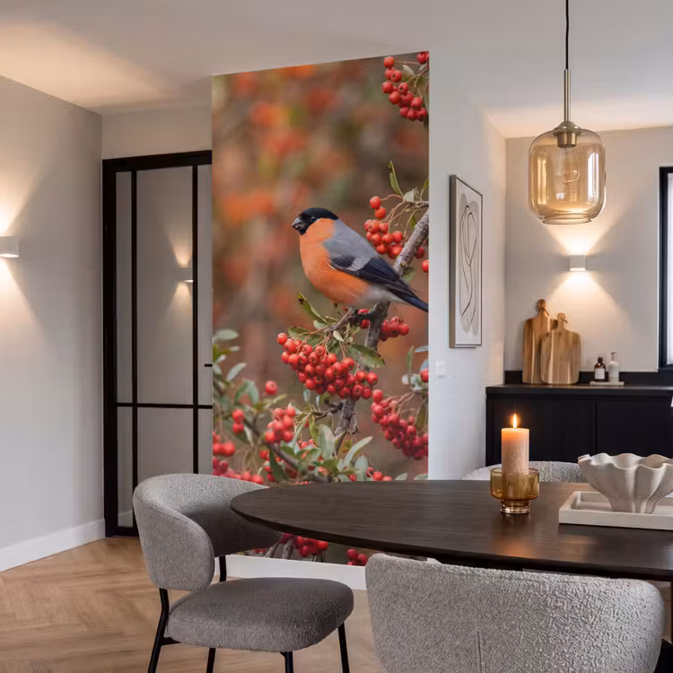 Goudvink - Bessen - Herfst - Natuur - Kleurrijk Behang Vlies klein -sfeer3