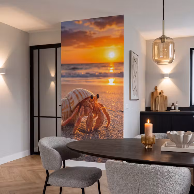 Kreeft - Strand - Natuur - Zonsondergang - Oranje Behang Vlies klein -sfeer3