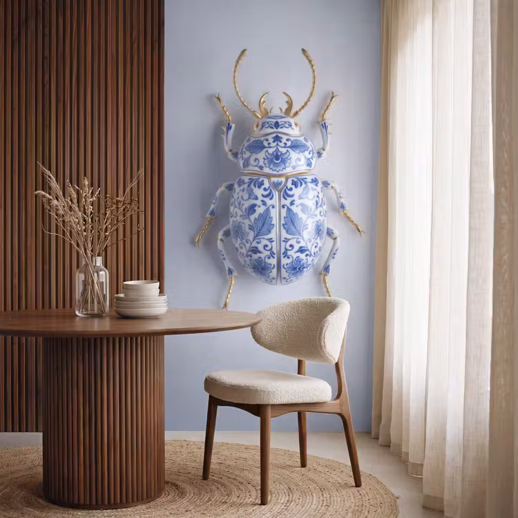 Kever - Delfts  - Blauw - Goud Behang Vlies klein -sfeer1