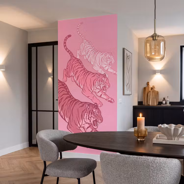 Kat - Springend - Dieren - Roze - Modern Behang Vlies klein -sfeer3