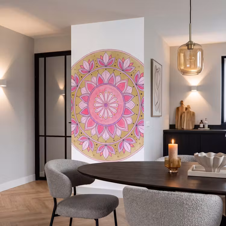 Mandala - Patroon - Kunst - Aquarel - Roze Behang Vlies klein -sfeer3