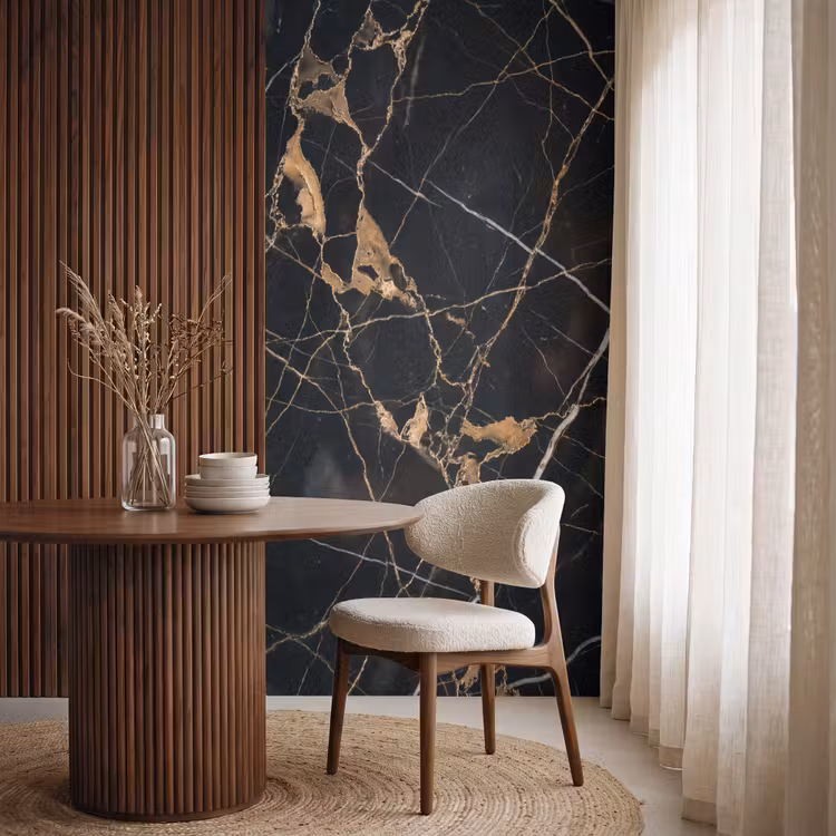 Marmer - Goud - Abstract - Zwart Behang Vlies klein -sfeer1