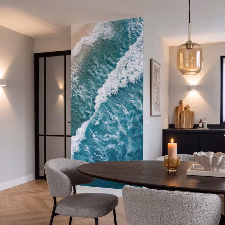 Zee - Strand - Golven - Natuur - Blauw Behang Vlies klein -sfeer3
