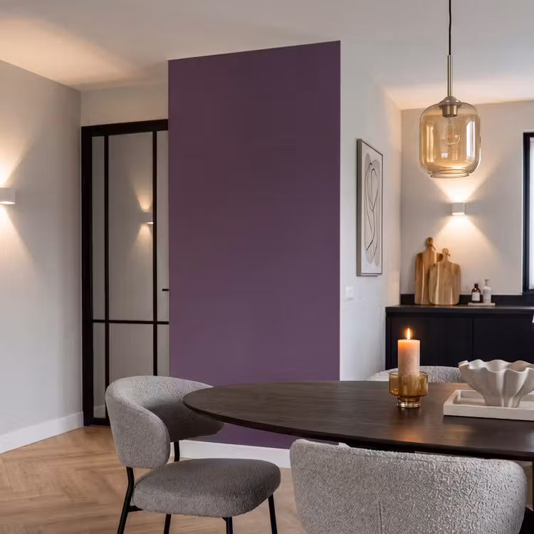 Midnight - Plum - Paars Behang Vlies klein 1076 -sfeer3