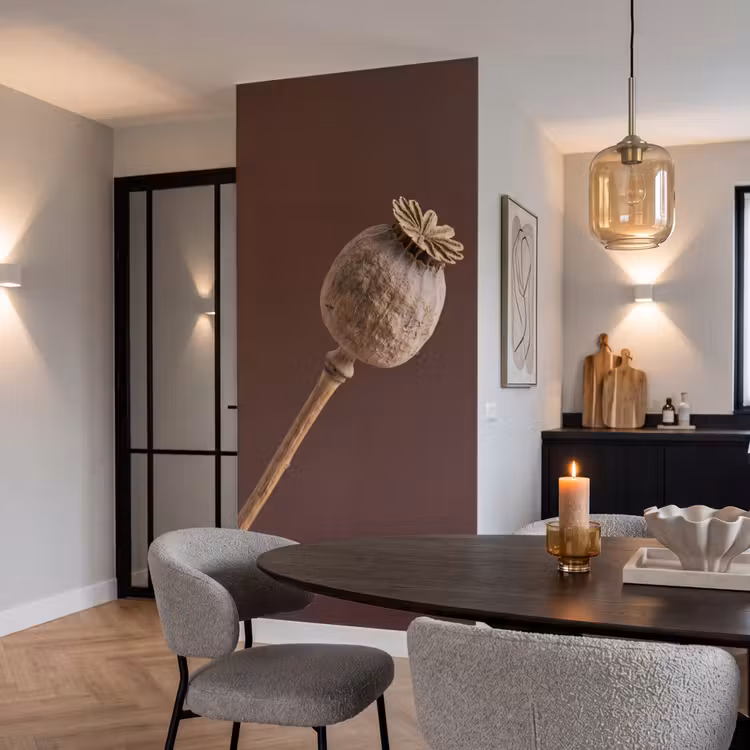 Papaverbol - Droogbloem - Bruin - Minimalistisch Behang Vlies klein -sfeer3