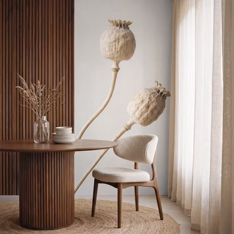 Papaverbollen - Droogbloemen - Minimalistisch - Beige - Rustig Behang Vlies klein -sfeer1