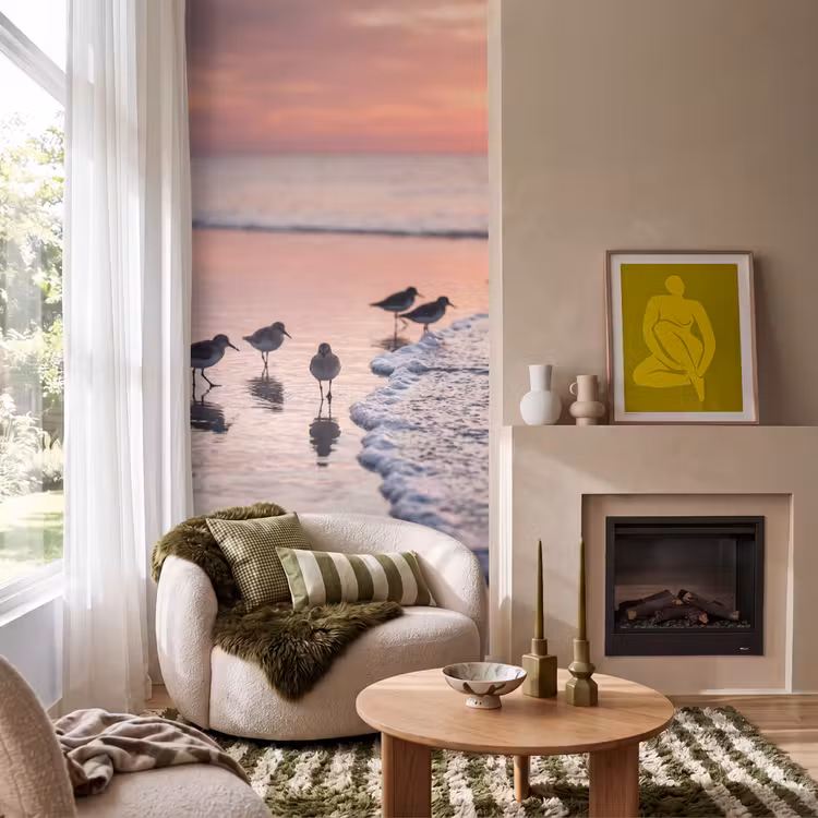 Meeuwen - Strand - Zee - Roze Behang Vlies klein -sfeer2