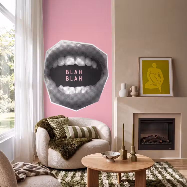 Mond - BLAH BLAH - Roze Behang Vlies klein -sfeer2