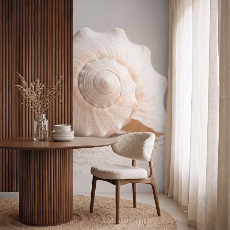 Schelp - Detail - Beige Behang Vlies klein -sfeer1
