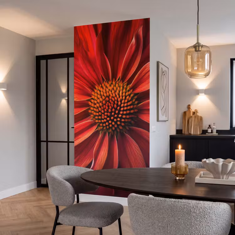 Close up - Bloem- Rood Behang Vlies klein -sfeer3