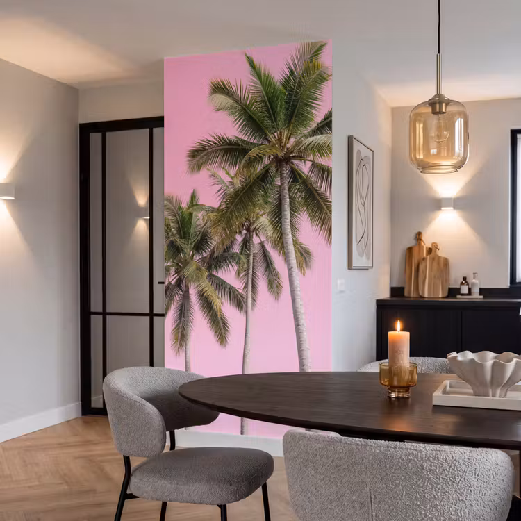 Palmboom - Tropisch - Pink Behang Vlies klein -sfeer3
