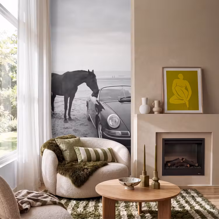 Paard - Auto - Zwart - Wit Behang Vlies klein -sfeer2