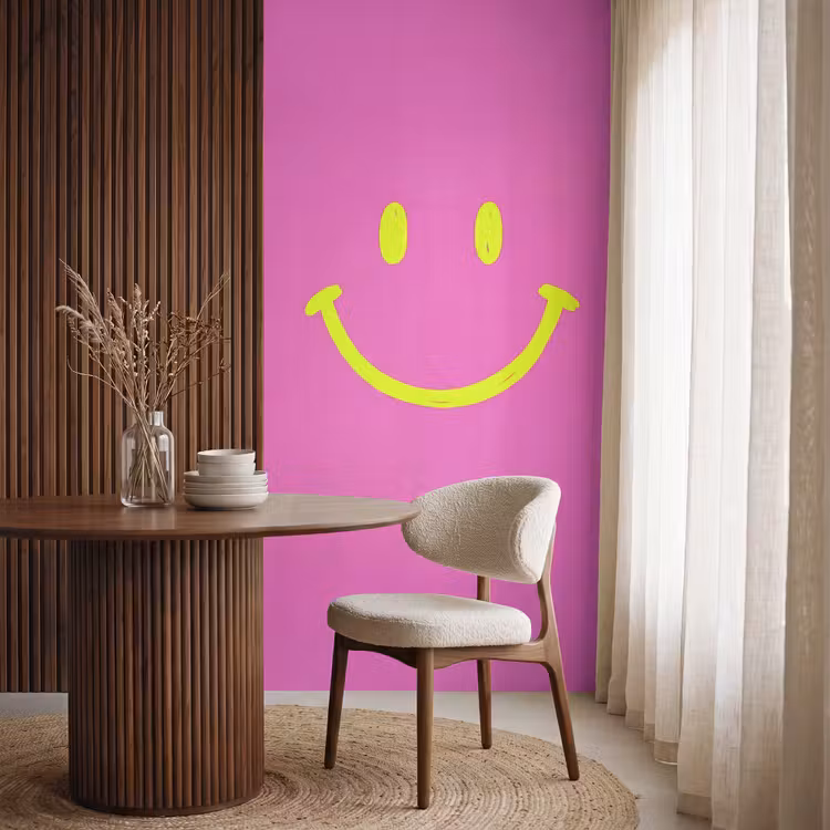 Smiley - Vrolijk - Roze Behang Vlies klein -sfeer1