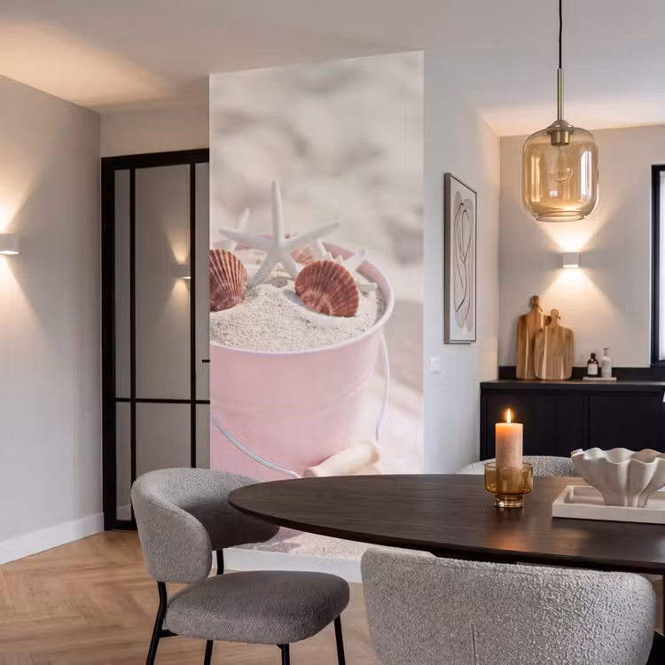 Strand - Schelpen - Zomer - Roze - Decoratie Behang Vlies klein -sfeer3
