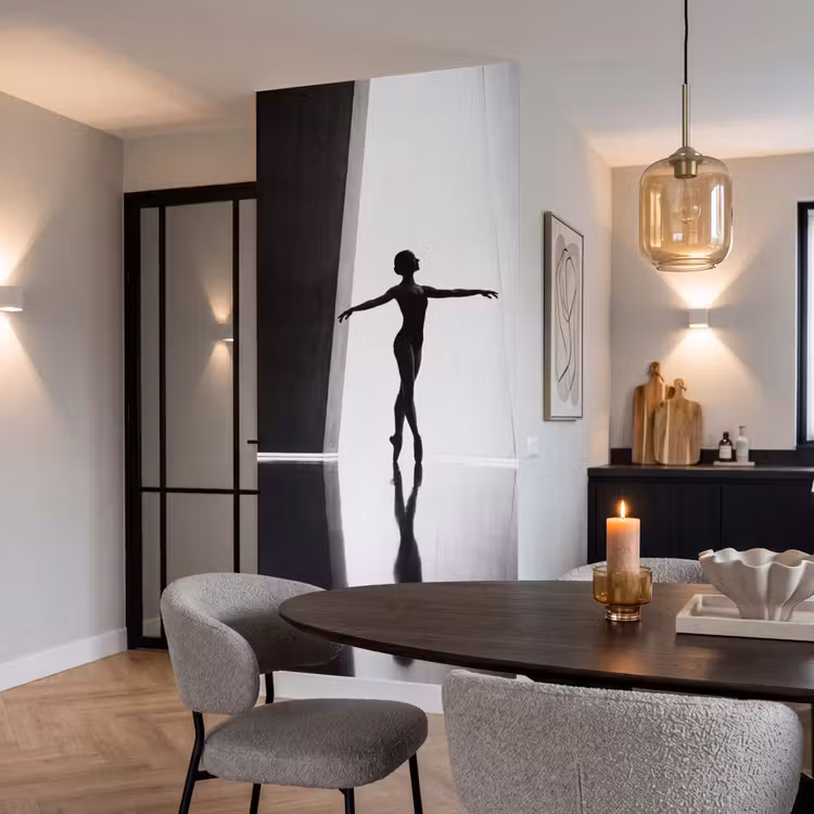 Danser - Silhouette - Kunst - Modern - Zwart-wit Behang Vlies klein -sfeer3