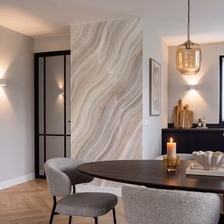 Textuur - Golvend - Abstract - Modern - Beige Behang Vlies klein -sfeer3