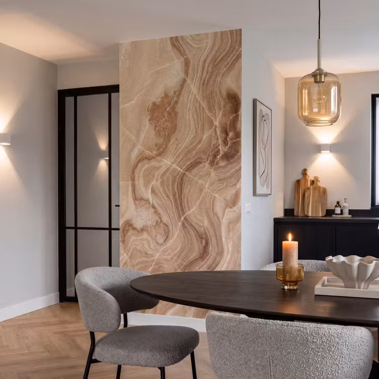 Textuur - Golvend - Abstract - Warm - Bruin Behang Vlies klein -sfeer3