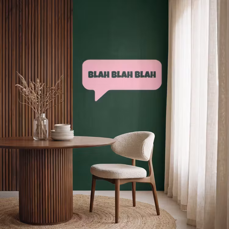 Tekstwolk - BLAH BLAH BLAH - Roze Behang Vlies klein -sfeer1